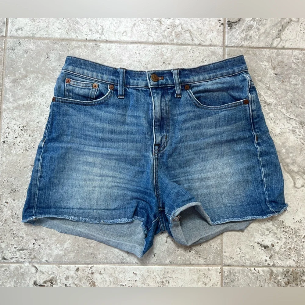 Madewell High Rise Zip Fly Denim Jean Shorts in Lavista Medium Blue Wash size 28
